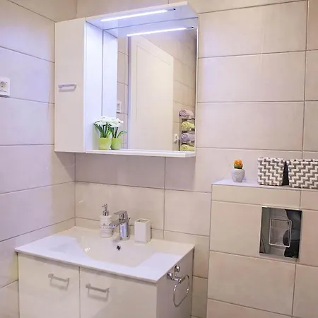 Apartamento Sweet Daisy With Parking