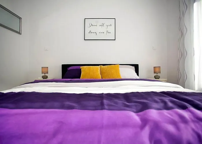 Sweet Daisy With Parking * Zadar