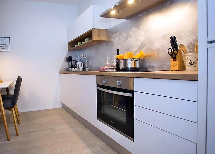 Apartment Sweet Daisy With Parking Zadar