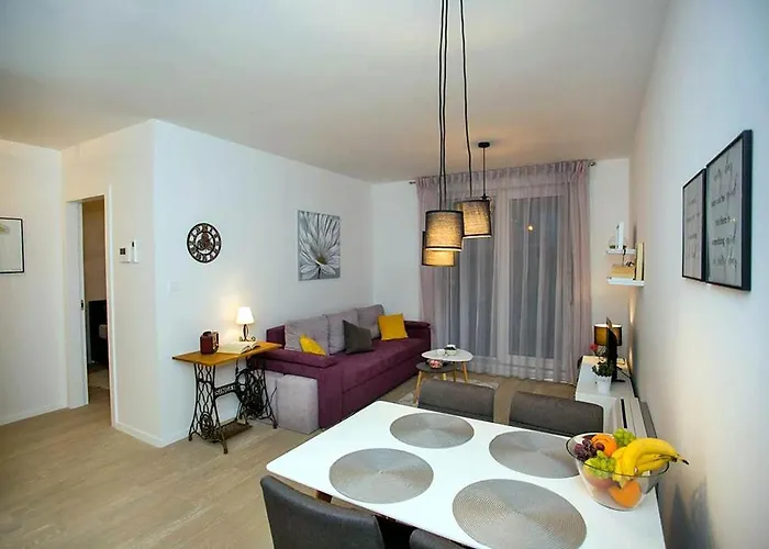 Sweet Daisy With Parking Apartment Zadar