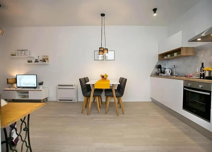 Sweet Daisy With Parking Zadar